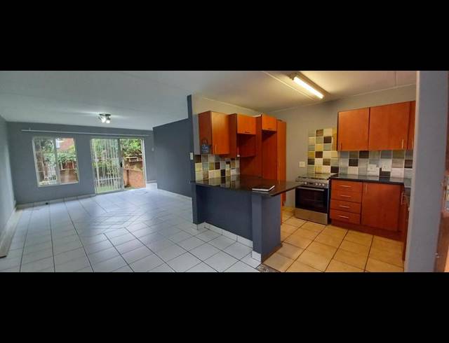 2 BEDROOM DUPLEX FOR SALE IN MORELETAPARK